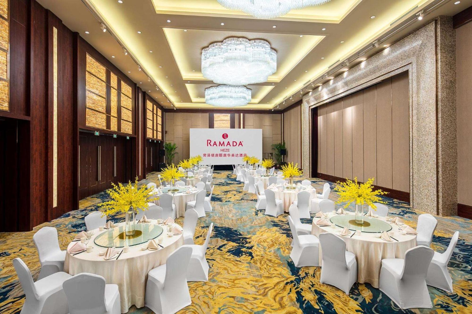 Hotel Ramada Heze Exterior foto